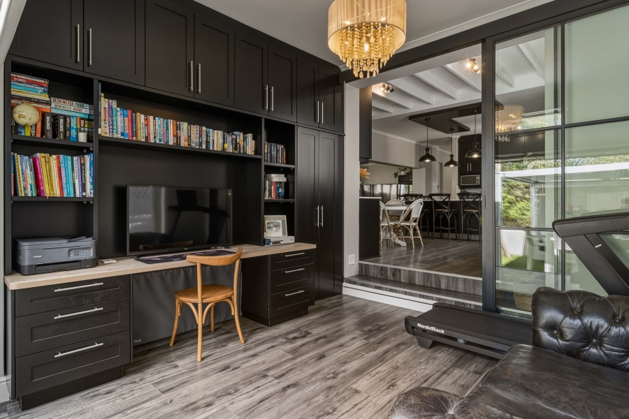 4 Bedroom Property for Sale in Schonenberg Western Cape